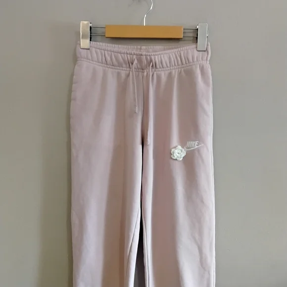 Nike Pastel Pink Jogger Sweatpants with Crochet Flower & Logo – Size XS GUC - Picture 2 of 15